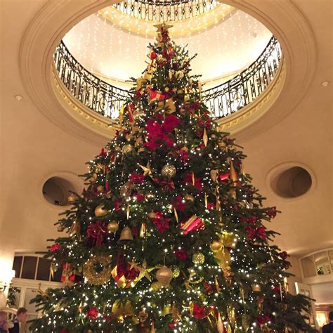 harrods christmas tree.